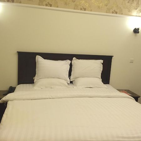 Al Denny Aparthotel Jiddah Esterno foto