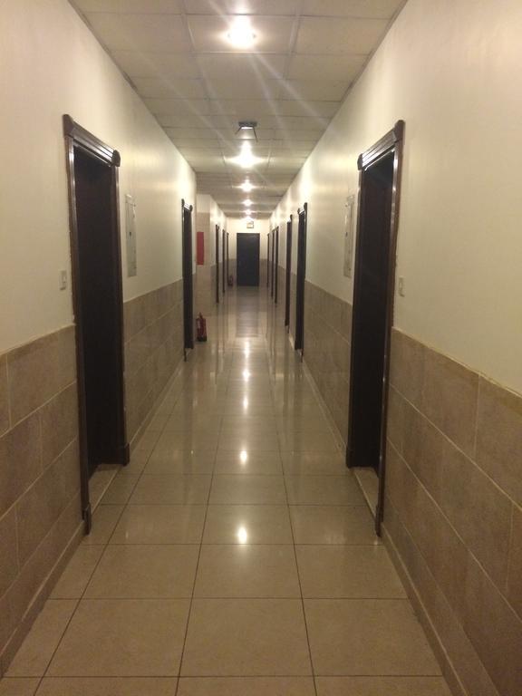 Al Denny Aparthotel Jiddah Esterno foto